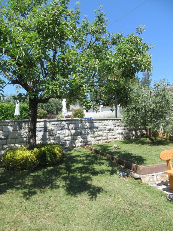 Apartments Sandra Poreč Exterior foto