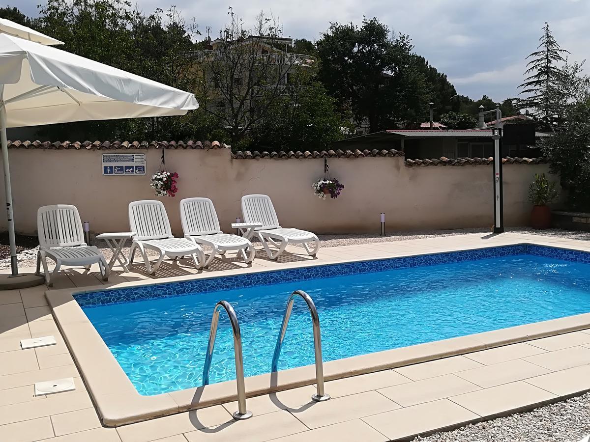 Apartments Sandra Poreč Exterior foto